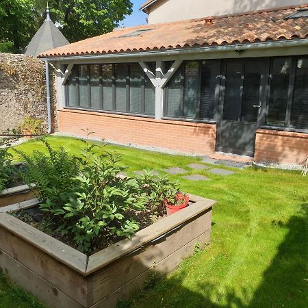 L'Inattendu Saint-Sebastien-sur-Loire Bagian luar foto
